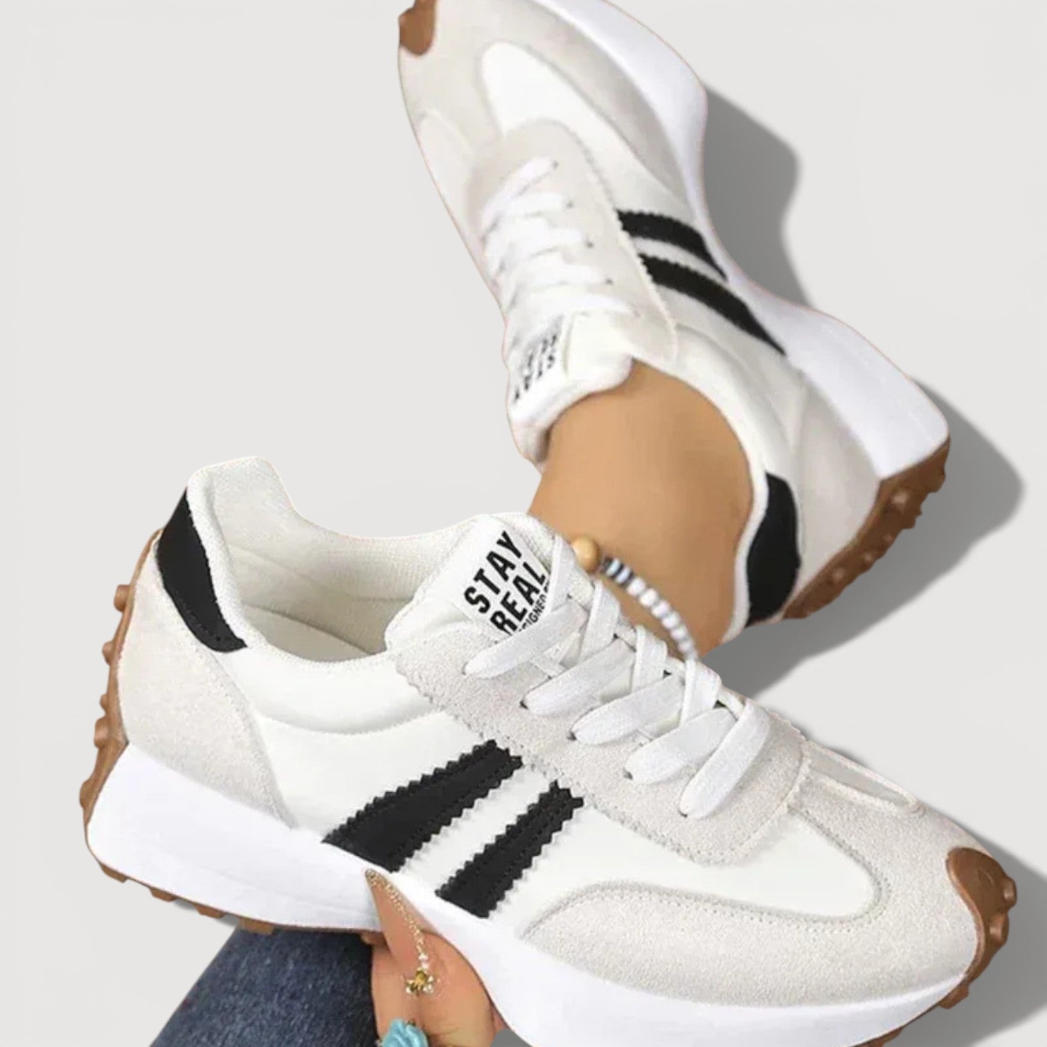 White / 9