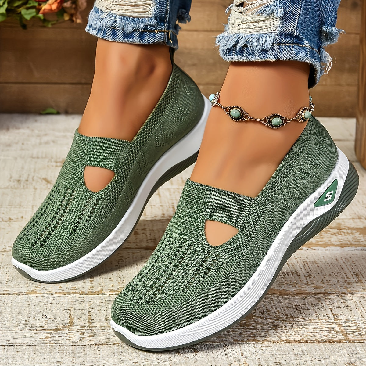 Green / 44