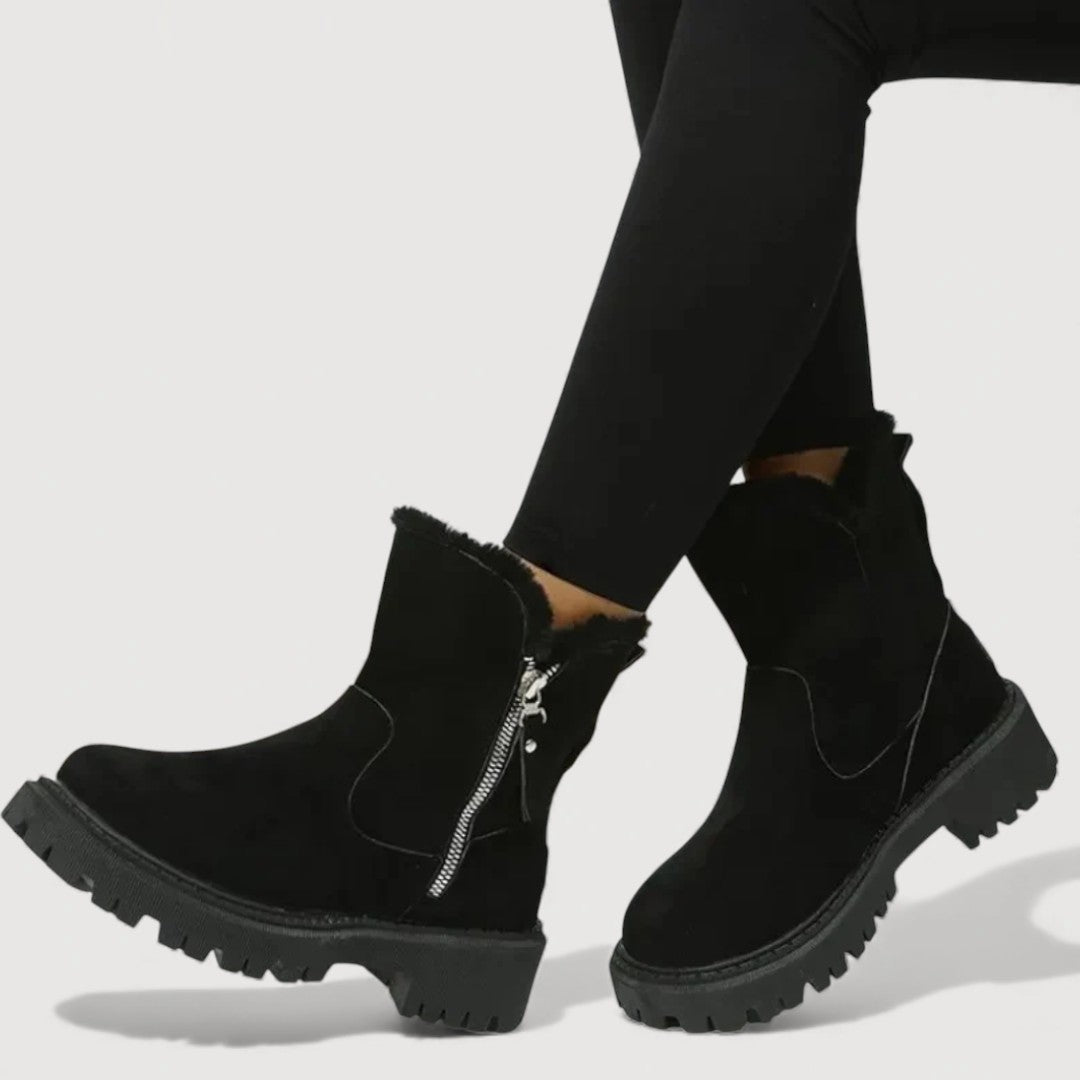 Black / 9.5