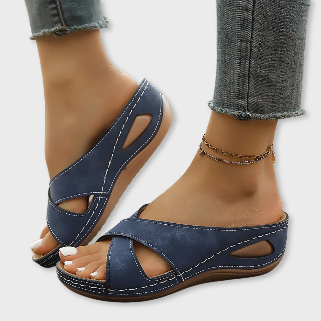 Blue / 12 / Wide